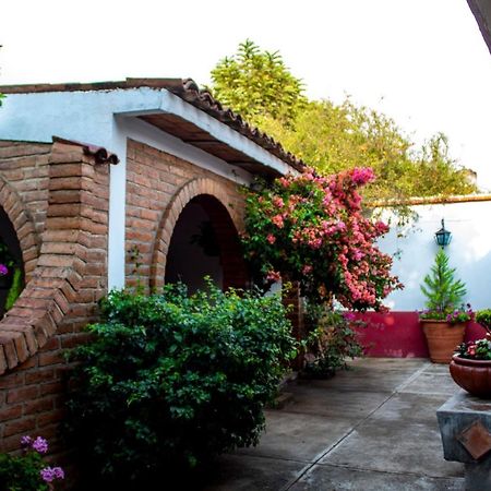 Villa Flores, casa en el centro de Mascota Exterior foto