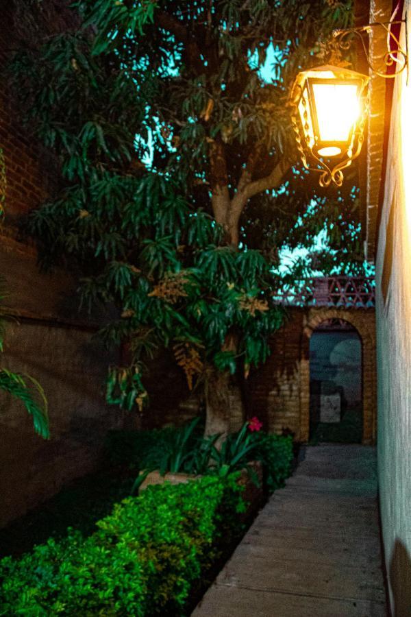 Villa Flores, casa en el centro de Mascota Exterior foto
